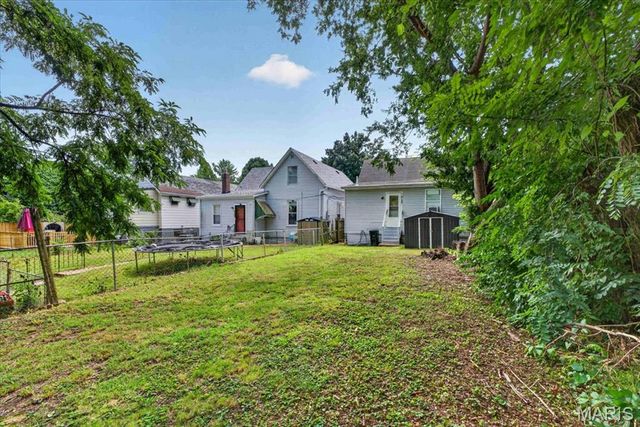 4107 Schiller Place, St Louis, MO 63116