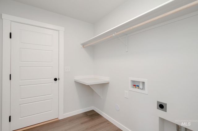 8247 E Bright Angel Dr, Nampa, ID 83687