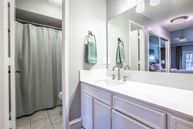 542 Harvest Hill Street, Lewisville, TX 75067