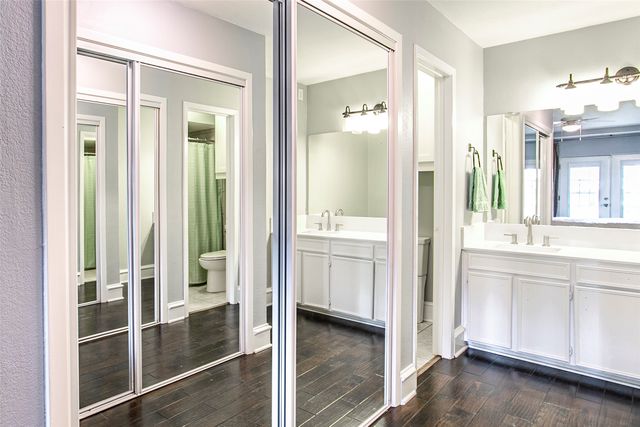 542 Harvest Hill Street, Lewisville, TX 75067