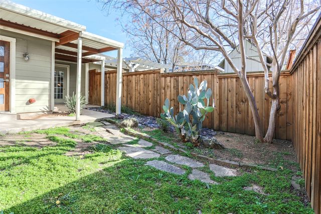 542 Harvest Hill Street, Lewisville, TX 75067