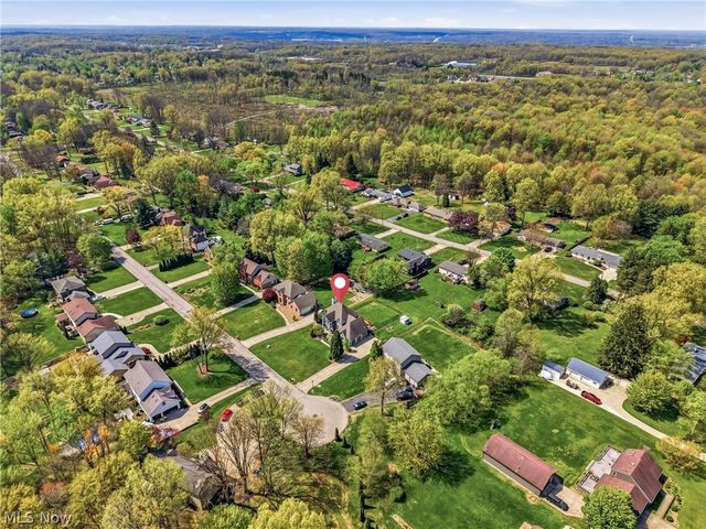 5758 Logan Arms Drive, Girard, OH 44420