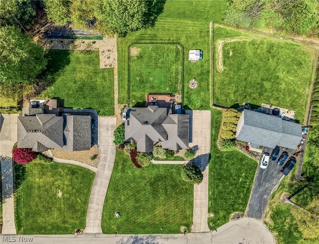5758 Logan Arms Drive, Girard, OH 44420