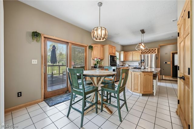 5758 Logan Arms Drive, Girard, OH 44420