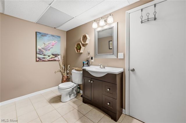 5758 Logan Arms Drive, Girard, OH 44420