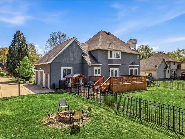 5758 Logan Arms Drive, Girard, OH 44420
