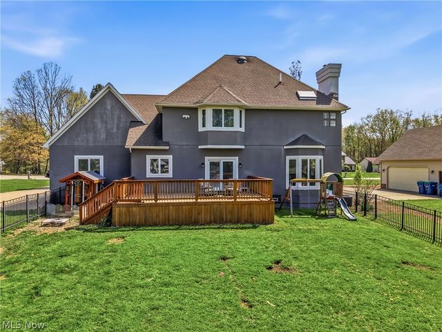 5758 Logan Arms Drive, Girard, OH 44420