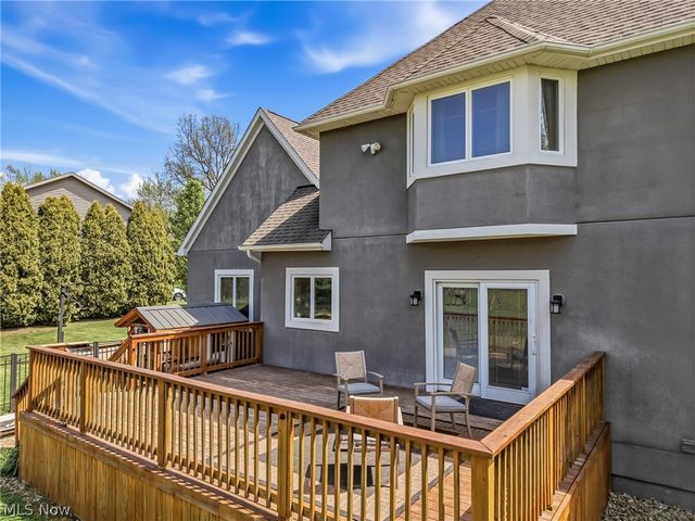 5758 Logan Arms Drive, Girard, OH 44420