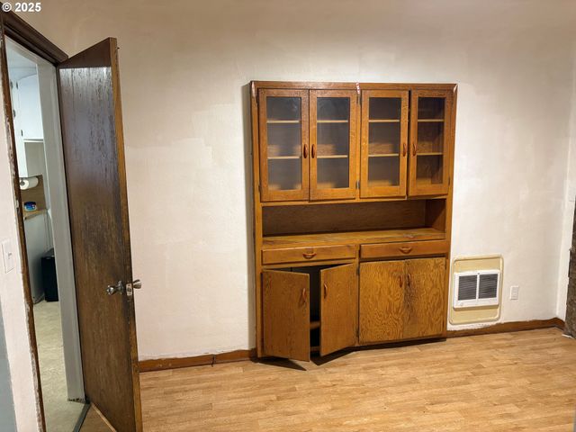 1293 HWY 99N, Eugene, OR 97402