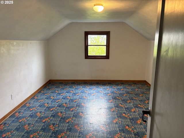 1293 HWY 99N, Eugene, OR 97402