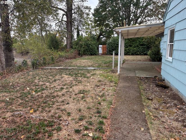 1293 HWY 99N, Eugene, OR 97402