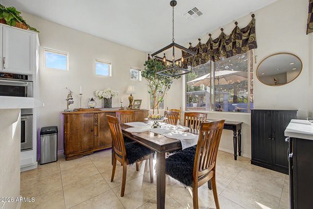 8714 W MORTEN Avenue, Glendale, AZ 85305