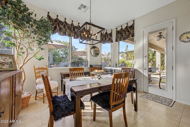 8714 W MORTEN Avenue, Glendale, AZ 85305