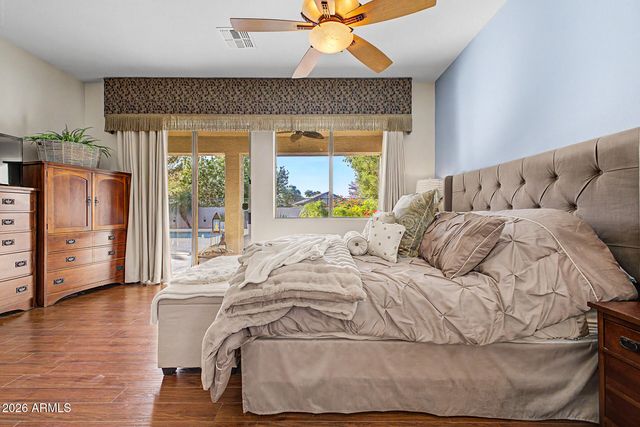 8714 W MORTEN Avenue, Glendale, AZ 85305