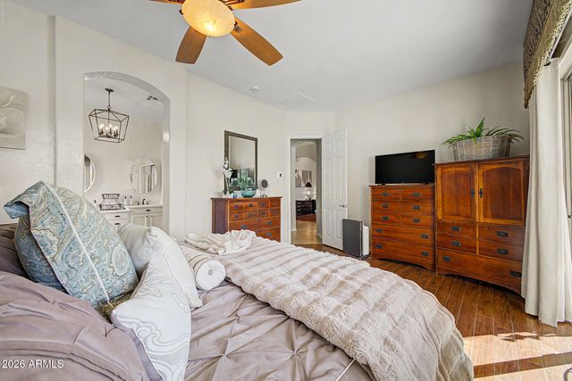 8714 W MORTEN Avenue, Glendale, AZ 85305