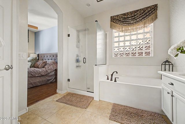 8714 W MORTEN Avenue, Glendale, AZ 85305