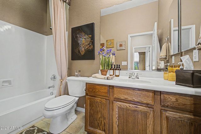 8714 W MORTEN Avenue, Glendale, AZ 85305