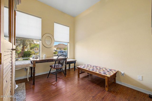 8714 W MORTEN Avenue, Glendale, AZ 85305