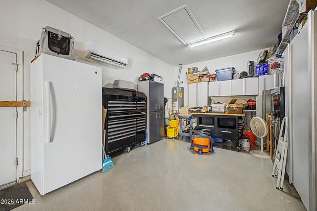 8714 W MORTEN Avenue, Glendale, AZ 85305