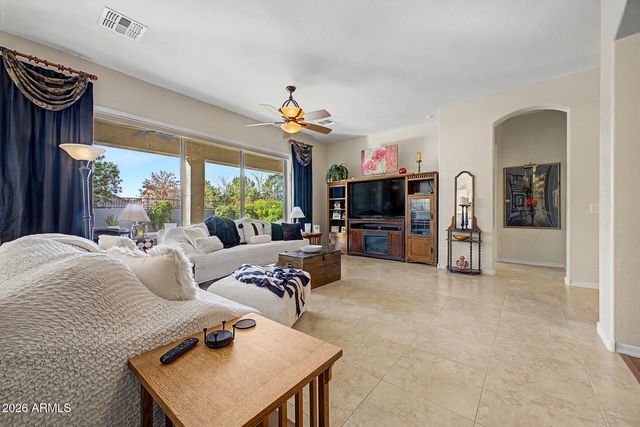 8714 W MORTEN Avenue, Glendale, AZ 85305