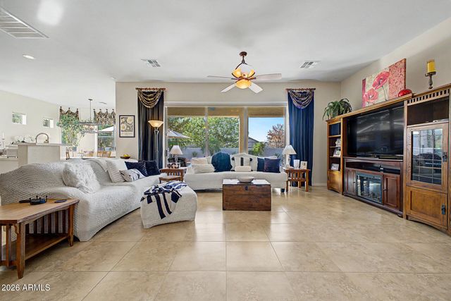 8714 W MORTEN Avenue, Glendale, AZ 85305