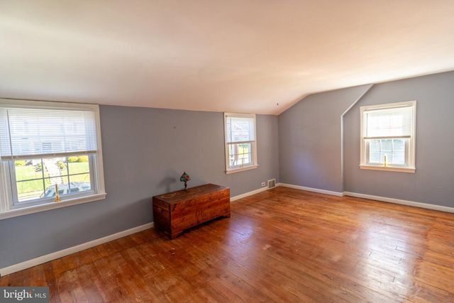 428 INMAN TER, Willow Grove, PA 19090