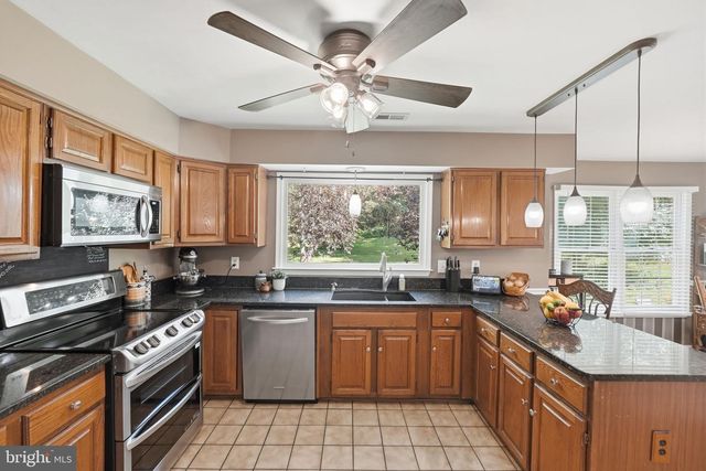 9817 MAINSAIL DR, Gaithersburg, MD 20879