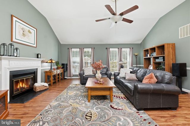 9817 MAINSAIL DR, Gaithersburg, MD 20879