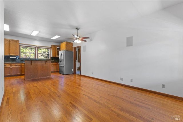 7420 Woodland Ave, Sebastopol, CA 95472