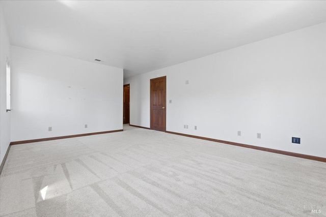 7420 Woodland Ave, Sebastopol, CA 95472