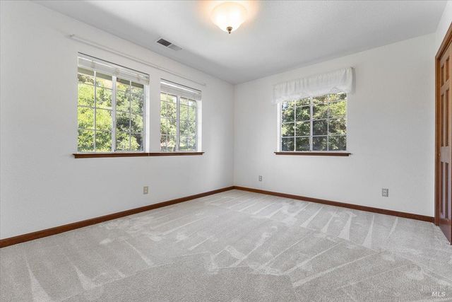 7420 Woodland Ave, Sebastopol, CA 95472