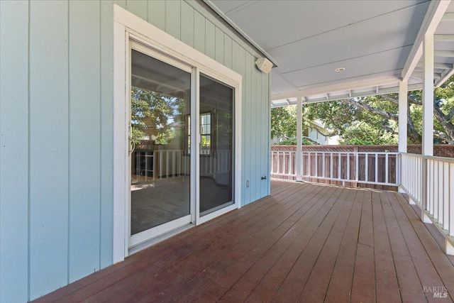 7420 Woodland Ave, Sebastopol, CA 95472