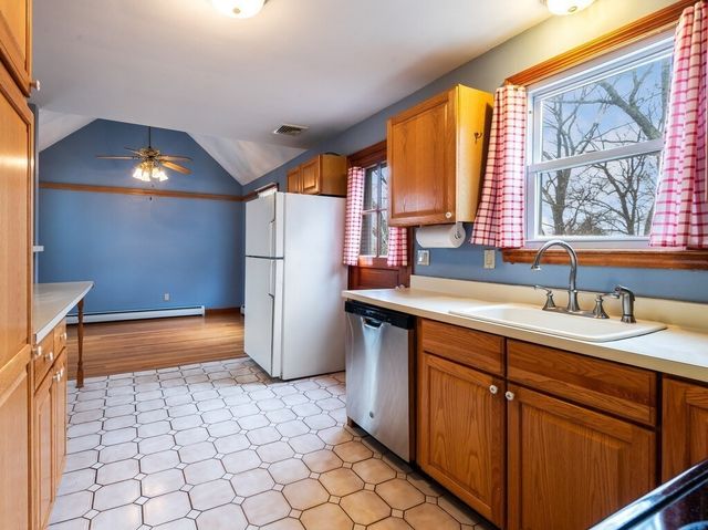 70 Ridge Rd, Marlborough, MA 01752