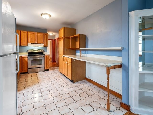 70 Ridge Rd, Marlborough, MA 01752