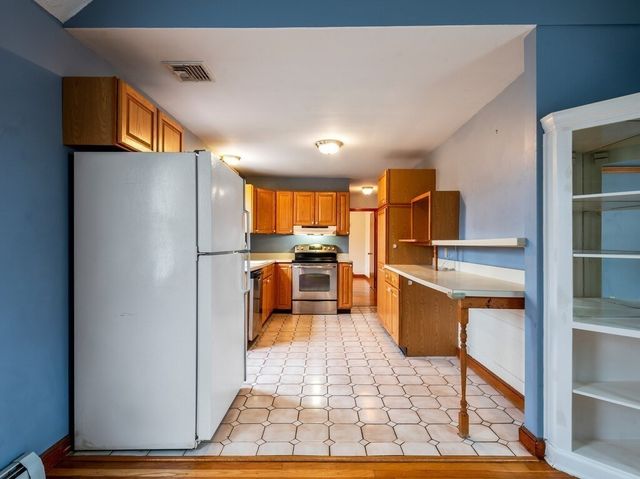 70 Ridge Rd, Marlborough, MA 01752