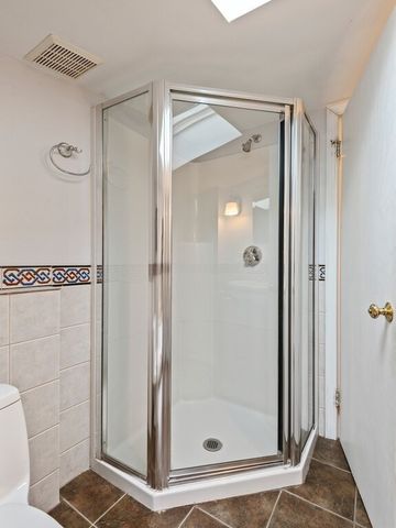 70 Ridge Rd, Marlborough, MA 01752