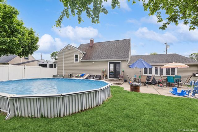 1426 Ackerson Boulevard, Bay Shore, NY 11706
