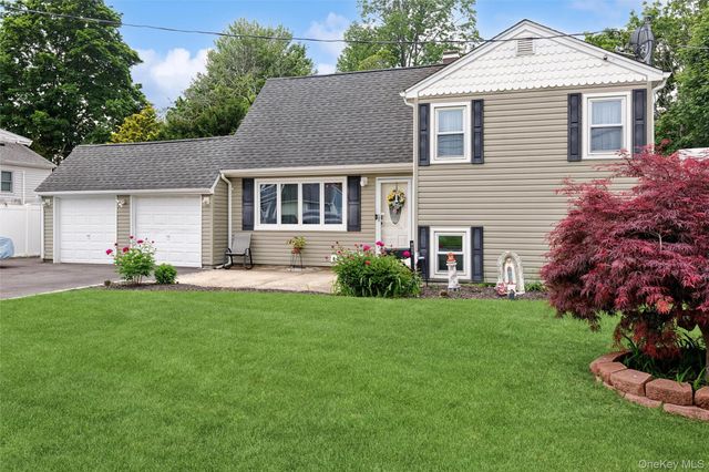 1426 Ackerson Boulevard, Bay Shore, NY 11706
