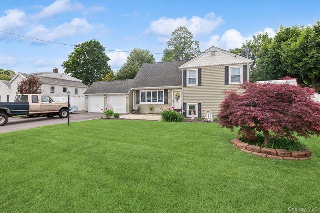 1426 Ackerson Boulevard, Bay Shore, NY 11706