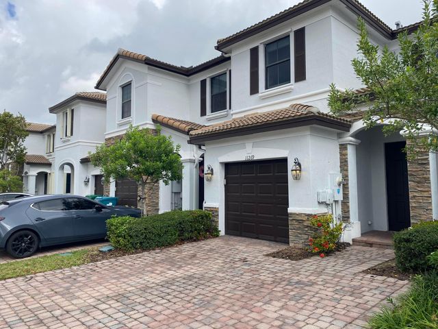 11269 NW 88TH Street, Doral, FL 33178