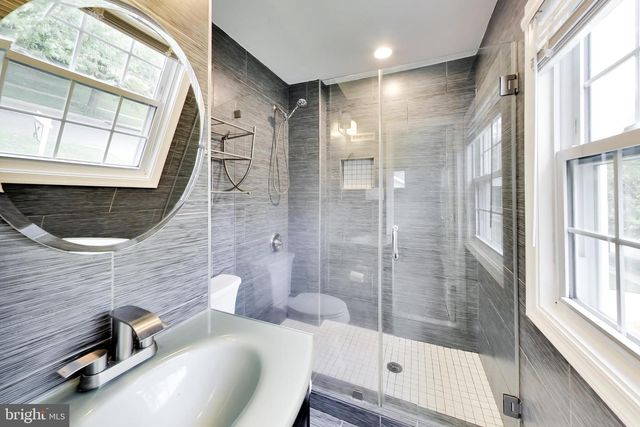 11907 HUNTERS LN, North Bethesda, MD 20852