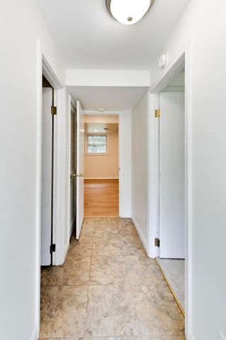 11907 HUNTERS LN, North Bethesda, MD 20852