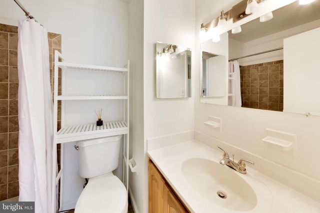 11907 HUNTERS LN, North Bethesda, MD 20852