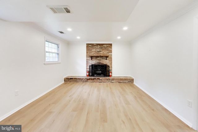 11907 HUNTERS LN, North Bethesda, MD 20852