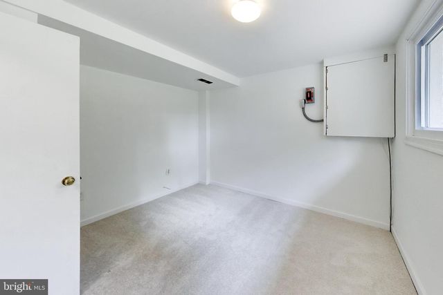11907 HUNTERS LN, North Bethesda, MD 20852