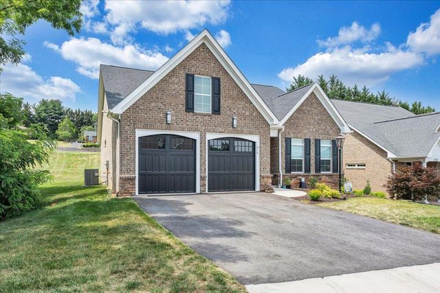 216 Stonecreek WAY, Roanoke, VA 24019