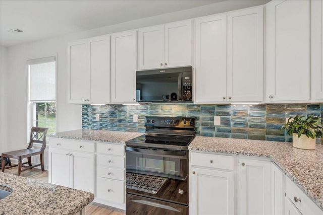216 Stonecreek WAY, Roanoke, VA 24019