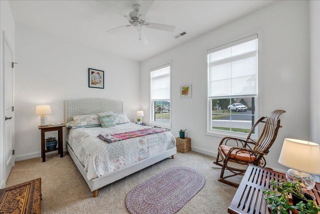 216 Stonecreek WAY, Roanoke, VA 24019