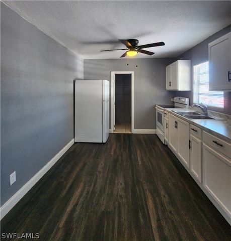 2996 Francis AVE 1, Naples, FL 34112