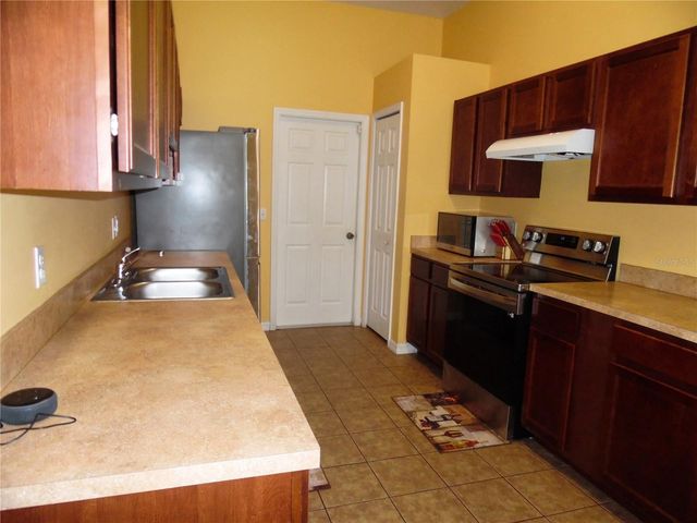 5016 MCDONALD ROAD, Zellwood, FL 32798